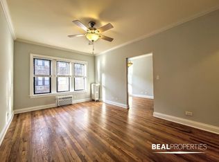 742 W Addison St #2NW, Chicago, IL 60613