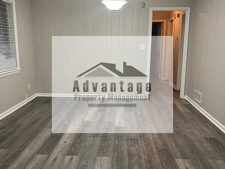 1618 Patricia Dr — Photo 9