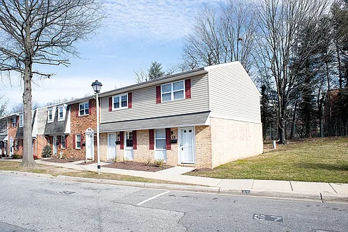 67 Heritage Ct Photo 1