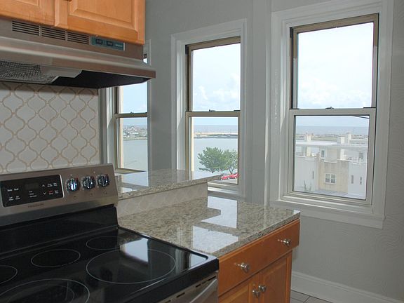 Cook and dine over this magnificent views!