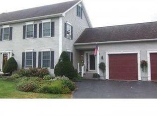 89 Laurel Cir, Bangor, ME 04401