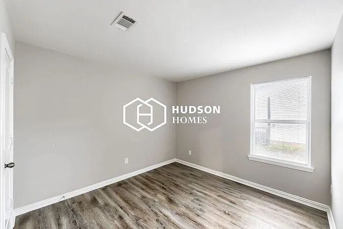 9943 Valley Wind Dr — Photo 9