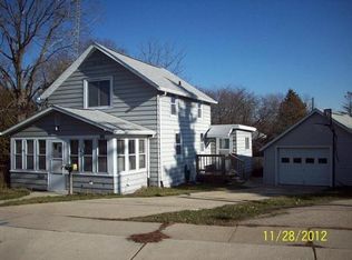 133 S Concord Ave, Watertown, WI 53094