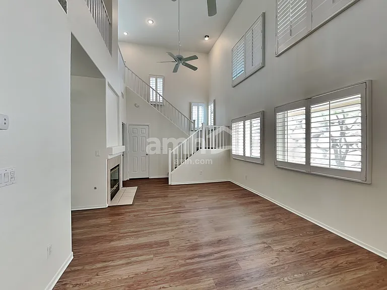 197 Shaded Peak St — Photo 6