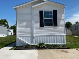 38078 Franklin Dr #23, Clinton Township, MI 48036