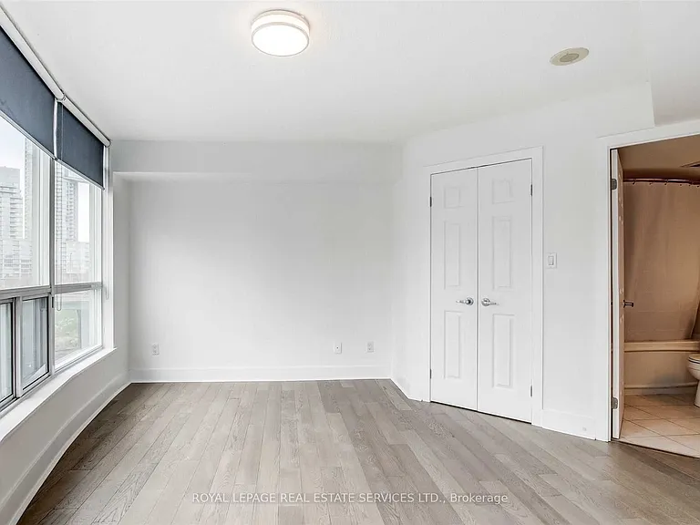 550 Queens Quay W #709 — Photo 19