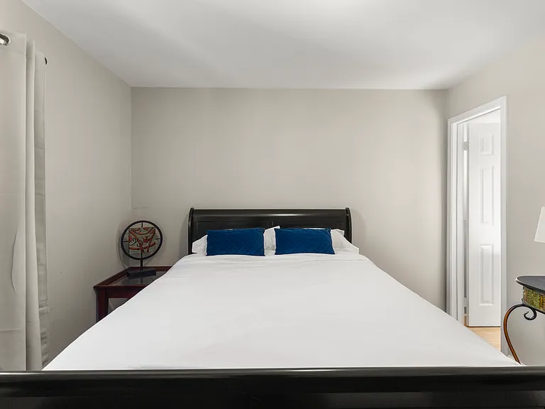 Summit Dr — Photo 12