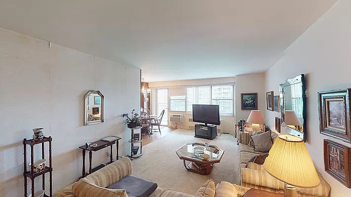 1st image of 2935 W 5th St APT 7F