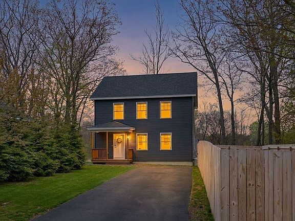 3rd image of 87 Chesley Avenue