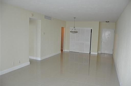 4th image of 3001 S Ocean Dr APT 647