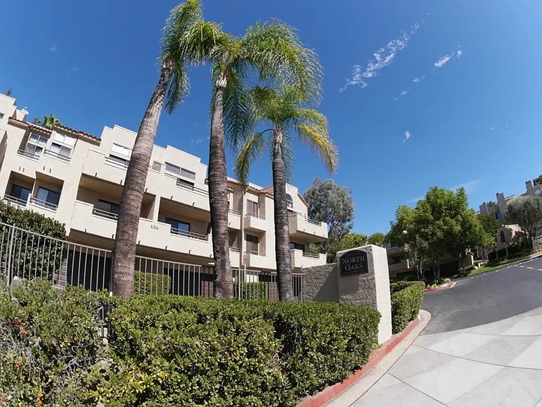 33 McAfee Ct — Photo 4