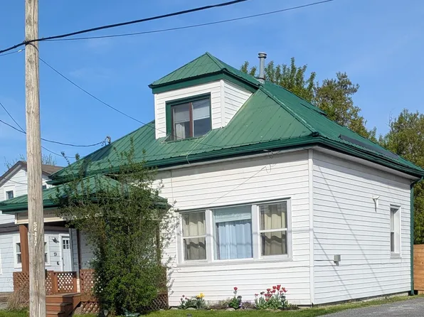 17 Meyers St, Quinte West, ON K8V 1W5