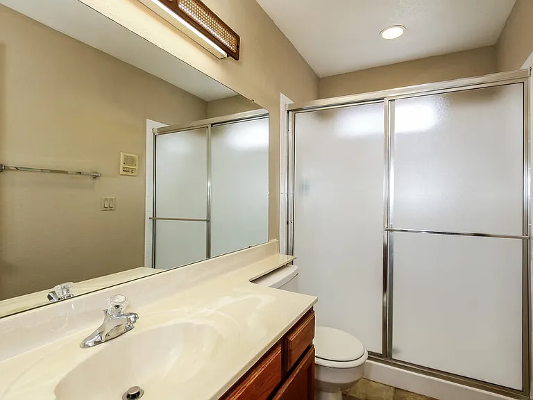 8602 W Ruth Ave — Photo 13
