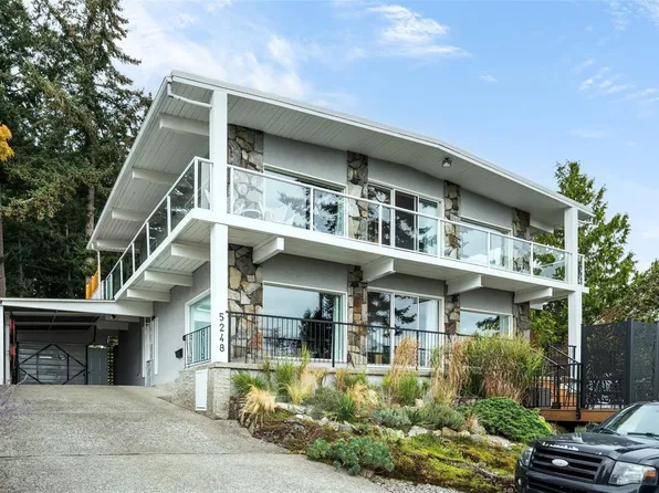 5248 Parker Ave, Saanich, BC V8Y 2M9