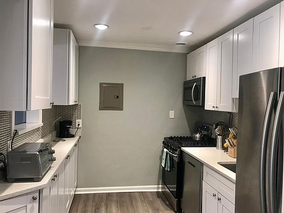 2nd image of 11907 Parklawn Dr APT 301