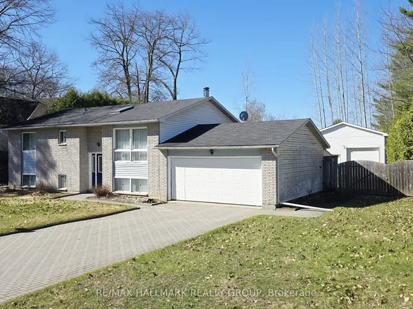 119 Archie St, Ottawa, ON K0A 3M0