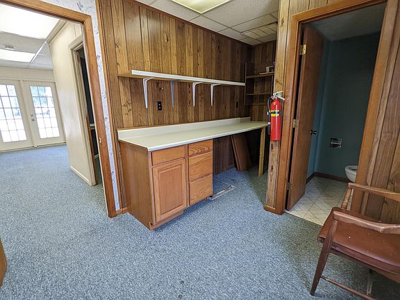 5th image of 400 S Hoke Ave #6