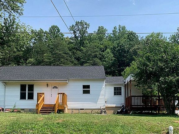 2nd image of 74 Pegs Ln