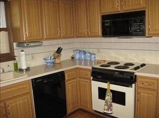 815 S Daisy Ln, Andover, KS 67002