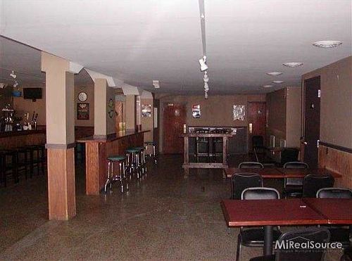 5th image of 440 N Saginaw St