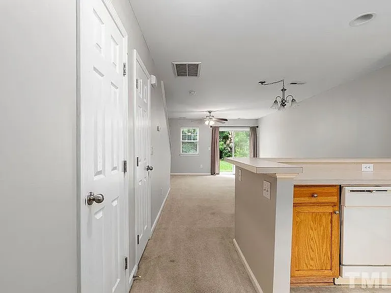216 Harbor Haven Dr — Photo 5