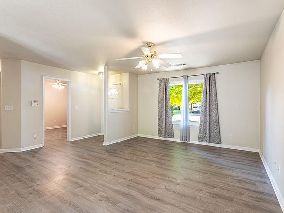 3rd image of 3515 Barkwood Dr