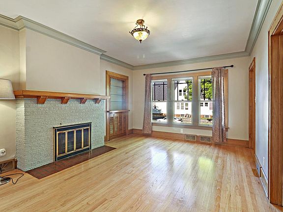 5th image of 704 Monroe AVENUE