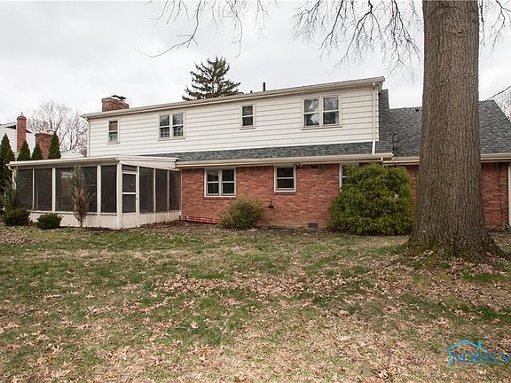 2nd image of 1820 Glen Ellyn Dr