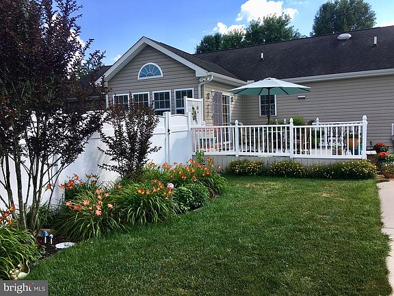 4th image of 27200 Indian Meadows Cir