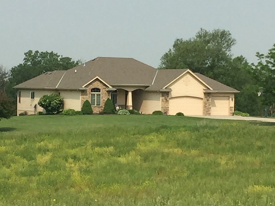 5 bedroom ranch on 5 acres