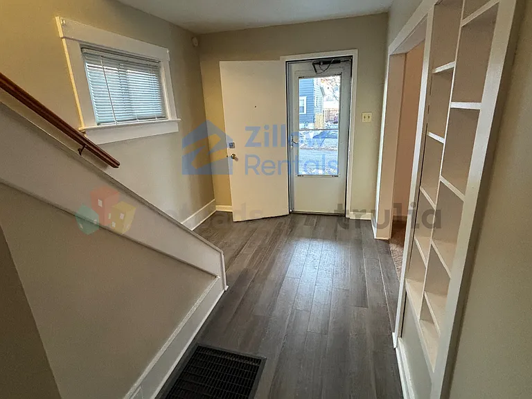 2347 15th St SW — Photo 4