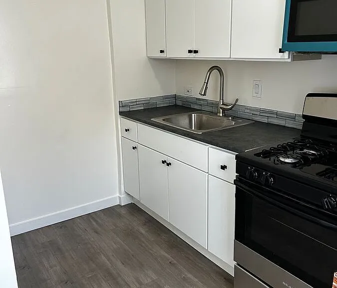 2510 Toberman St — Photo 12