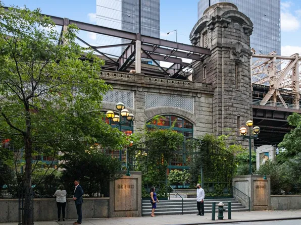 155 East 55th Street image 12 of 14