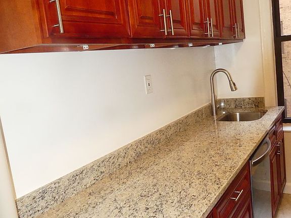 3rd image of 414 W 121st St APT 31
