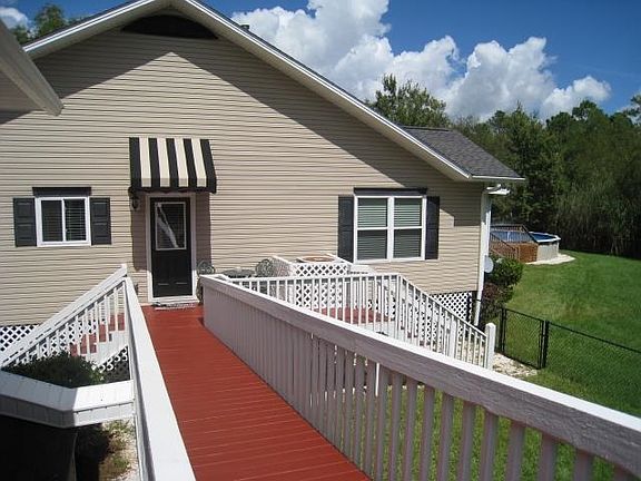 4th image of 1917 Bay Oaks Cir