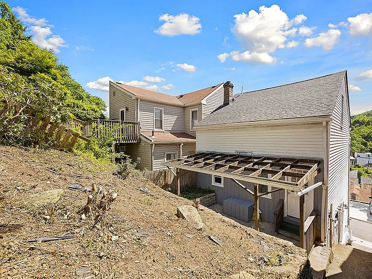 529 Spruce St — Photo 31