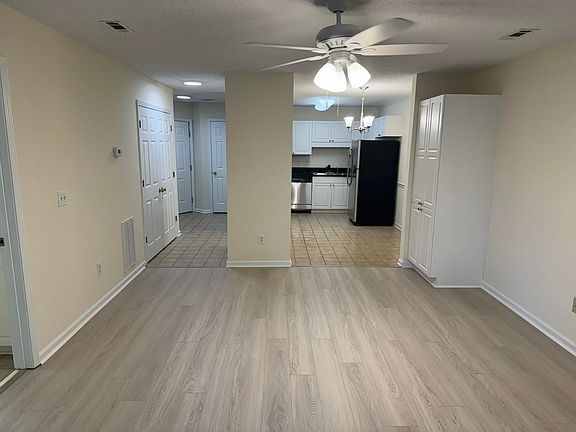 3rd image of 9730 Leyland Dr. #9730-2