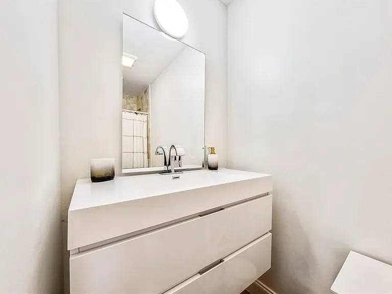 1640 NW 5th Ave #2 — Photo 10