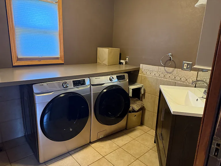 2721 Lynnwood Dr — Photo 19