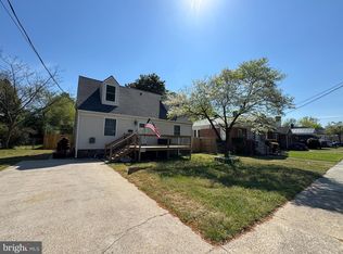 903 Hamilton Ave, Colonial Heights, VA 23834