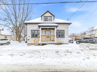 756 Pembroke St W, Pembroke, ON K8A5P6