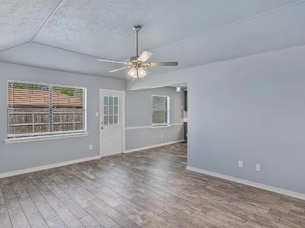 5804 Catherine Ct, Bossier City, LA 71112