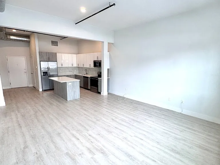 Riverfront Lofts — Photo 6