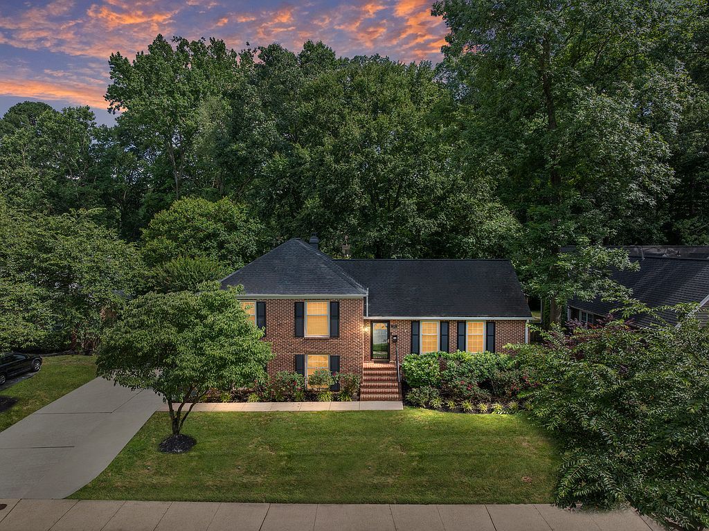 1589 Crofton Pkwy - Property Image
