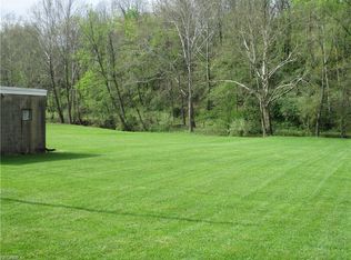 1555 Winding Rd, Parkersburg, WV 26104
