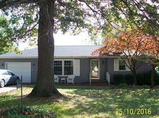 200 E Burdick St, Hamilton, MO 64644