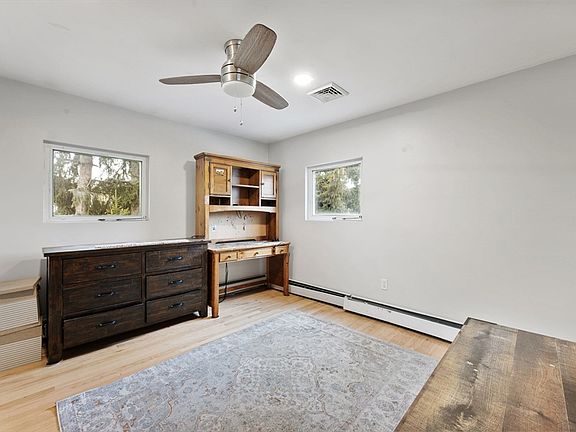 5th image of 6 Harrington Way