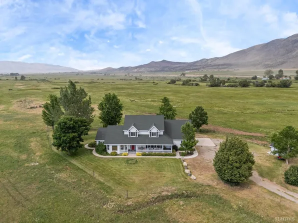 801 Larson Ln, Coleville, CA 96107