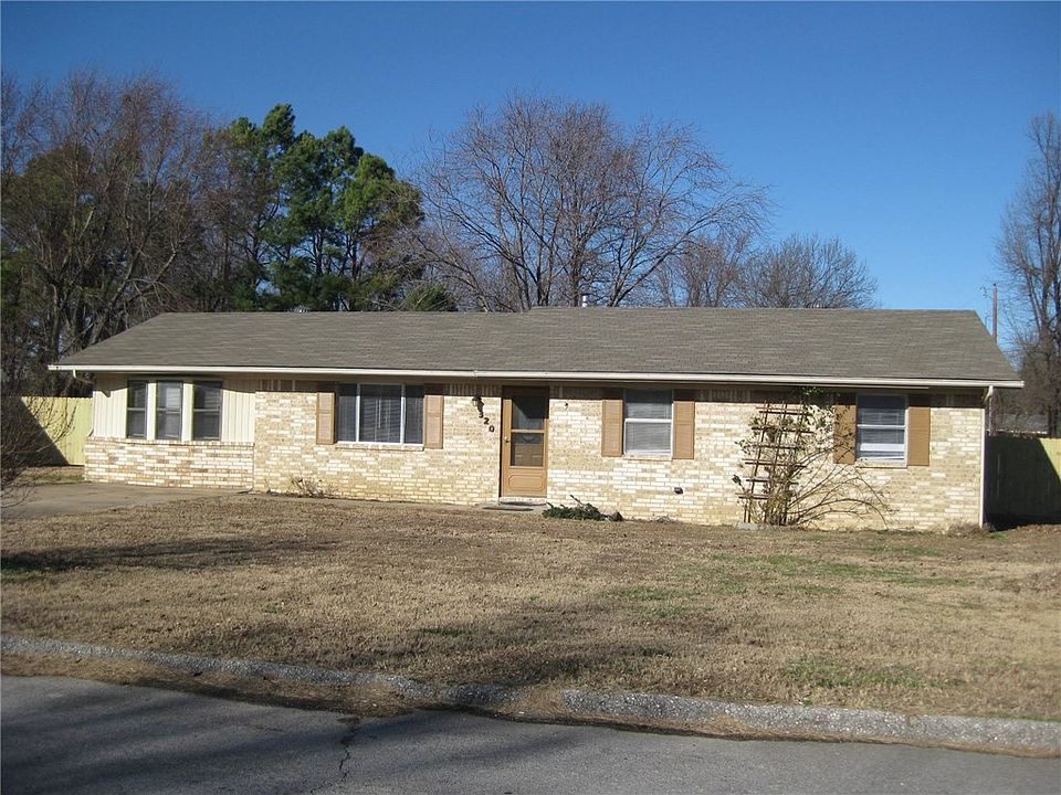 1st image of 320 W Kelli Ave