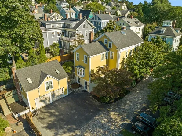 16-18 Halsey St, Providence, RI 02906